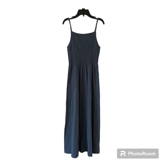 Old Navy Smocked Long Women Dress Small Petite - Picture 3 of 7